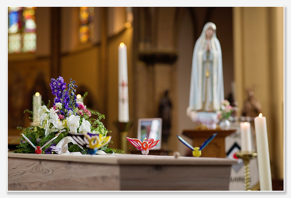 Maria waakt over de overledene