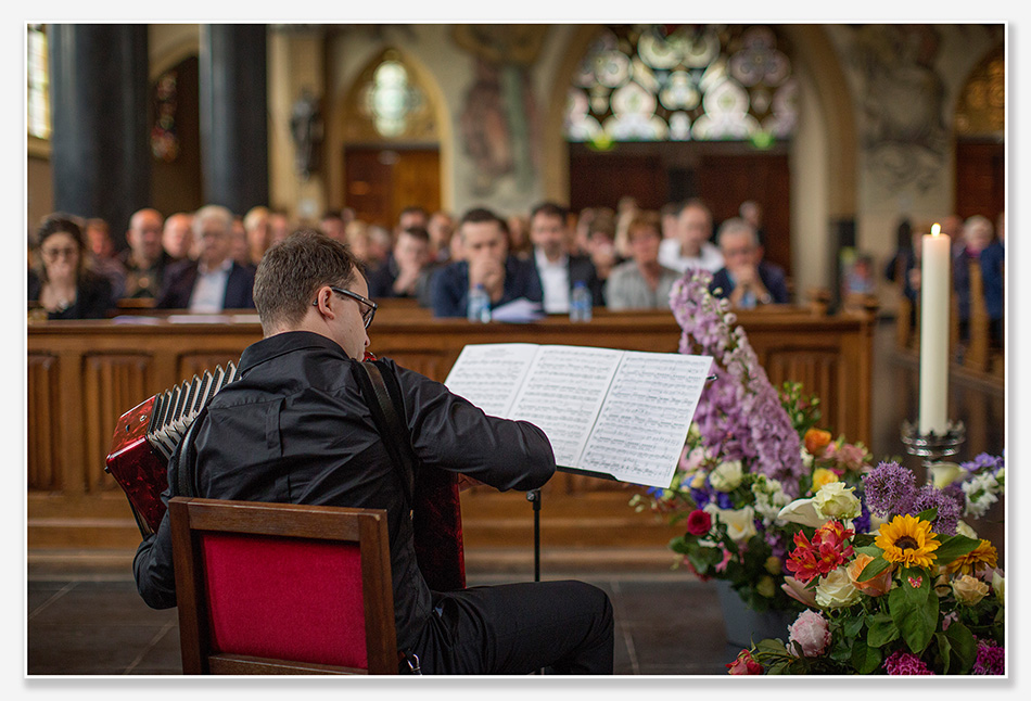 Eigen muziek tijdens de uitvaart