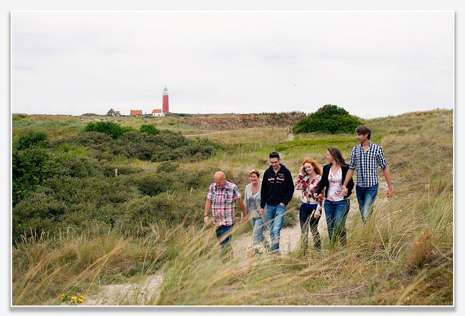 Familiefotografie bij de vuurtoren van Texel