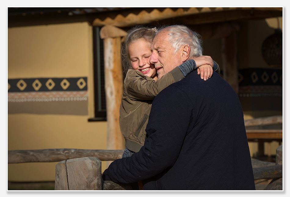 Knuffelen met opa