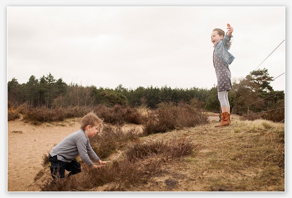 Kinderen spelen op de Sonse Heide
