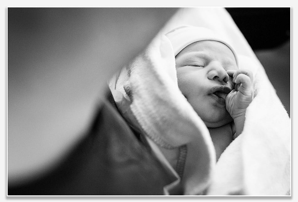 Uitrusten bij papa na de bevalling