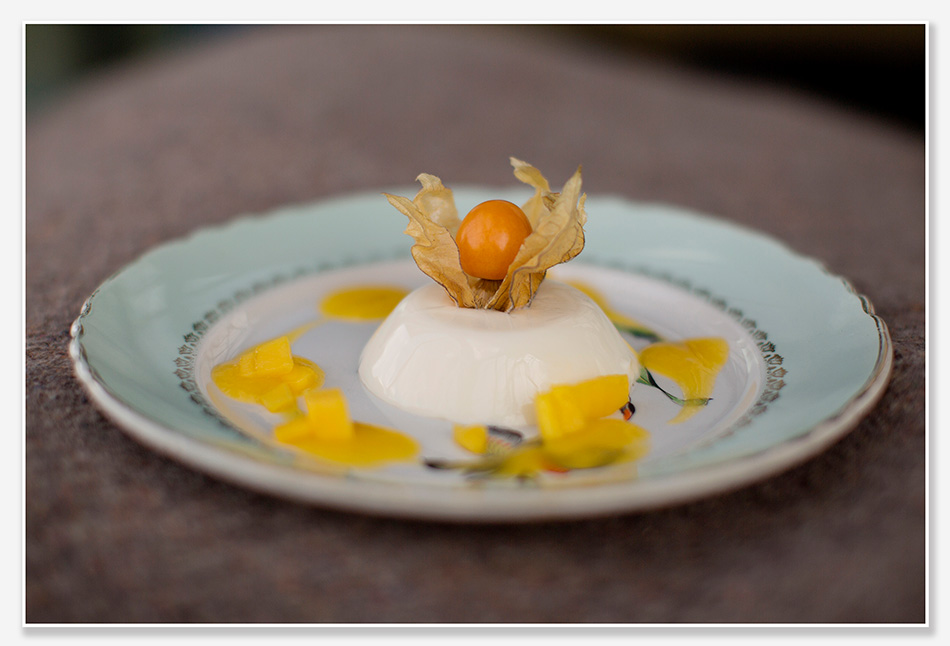 Lavendel Panna Cotta met mango creme