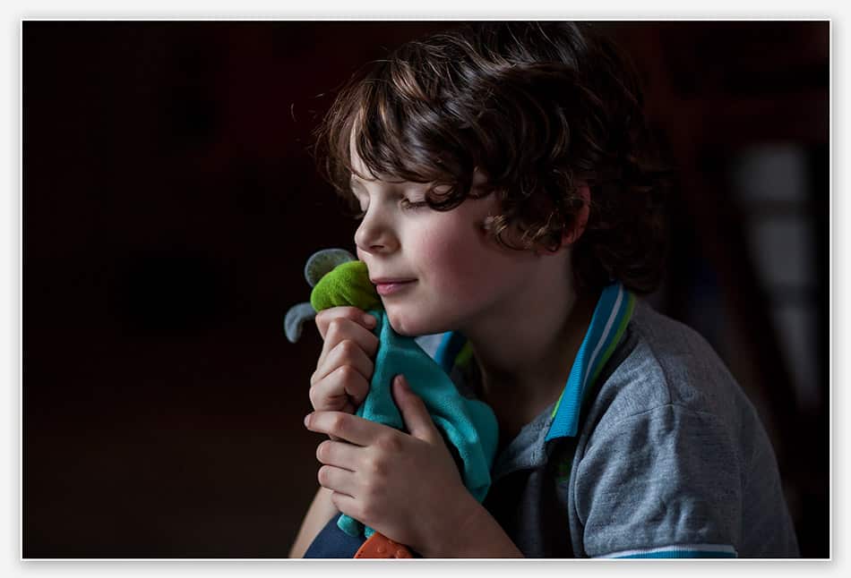 Kind met lievelingsknuffel