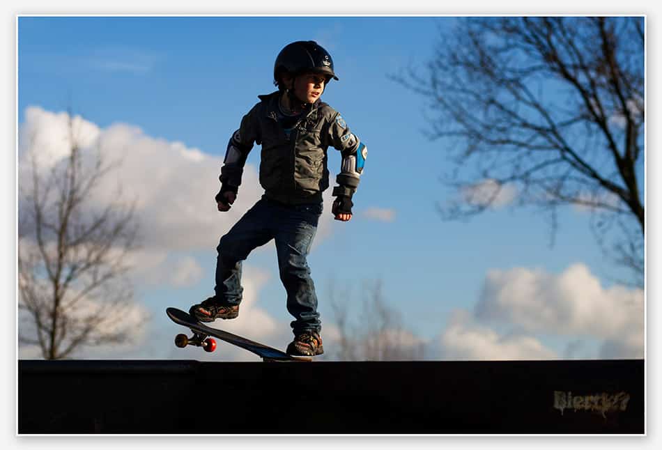 Stoer skateboard kid