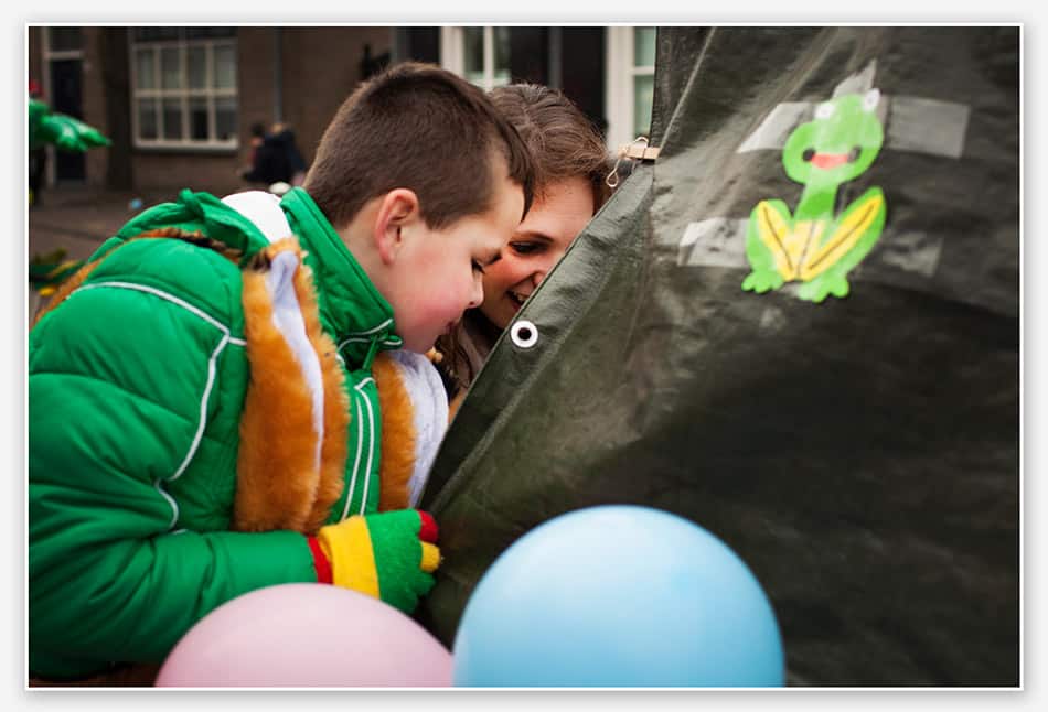 juffrouw bij kinderoptocht