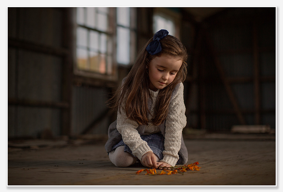 Kinderfotografie in oude schuur