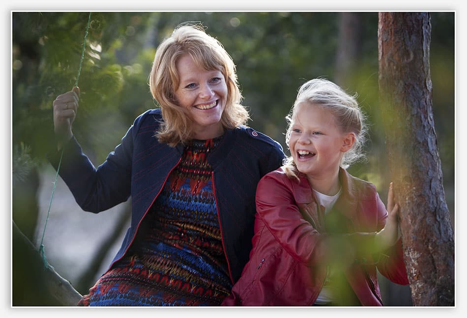Portretfotografie_Udenhout Op de schommel in de Drunense Duinen