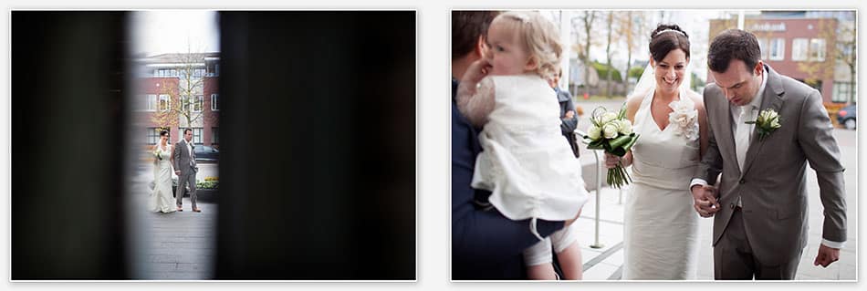 Trouwreportage Bergeijk Bruidspaar arriveert bij gemeentehuis Bergeijk