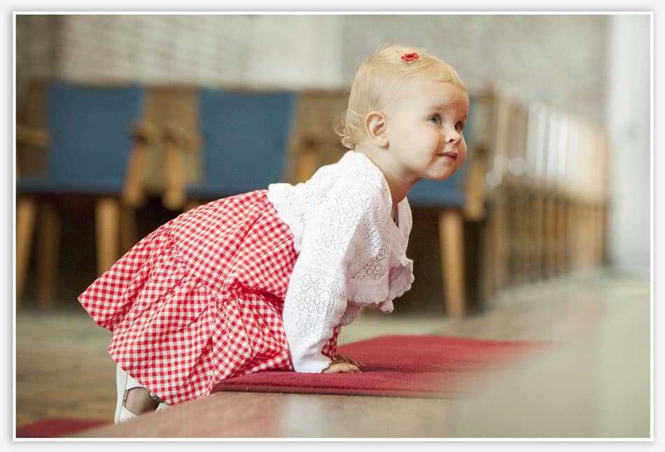 Bruidsmeisje in de kerk van Sint-Oedenrode