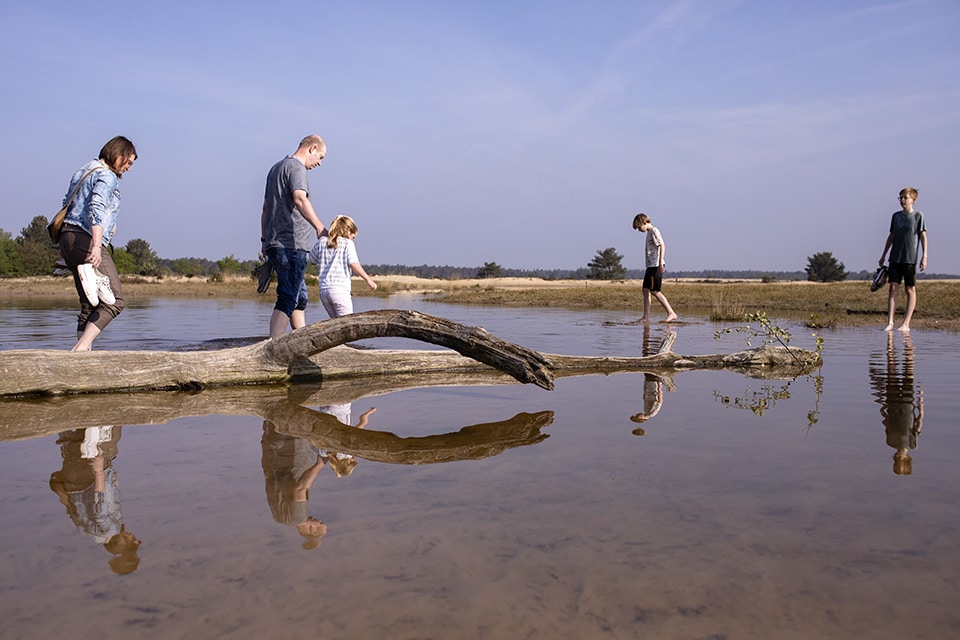 Familieuitje naar de overstroomde duinen